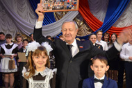 Александр Скляров принял участие в церемонии вручения паспортов юным гражданам из Чернянского района
