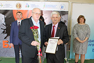 Валерий Шевляков поздравил заслуженного работника физической культуры России с юбилеем