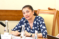 Елена Бондаренко предложила закрепить в Социальном кодексе области норму о бесплатном обучении детей-сирот в вузах регионального подчинения