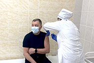 Владимир Зотов, Михаил Литовкин и Елена Романенко рассказали о своём самочувствии после вакцинации от COVID-19