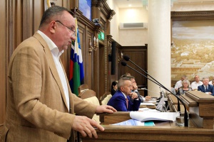 Депутаты приняли закон, вносящий изменения в бюджет региона на 2017 и на плановый период 2018 и 2019 годов