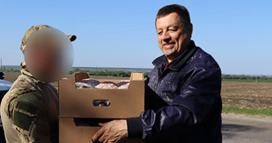 Для светлой Пасхи: депутаты областной Думы отвезли военным вкусные подарки к празднику