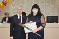Александр Скляров наградил работников культуры Чернянского района