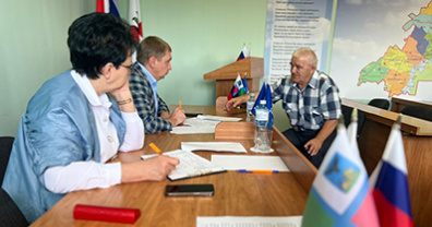 Депутаты регионального заксобрания провели приёмы граждан в Корочанском и Ивнянском районах