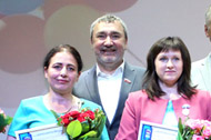 Андрей Волосенок вручил почётный знак «Материнская слава» четырём жительницам Шебекинского городского округа