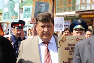 Юрий Клепиков принял участие в шествии «Бессмертного полка» в Валуйках