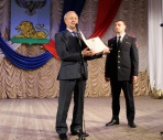 Александр Скляров поздравил новооскольских и чернянских полицейских с профессиональным праздником