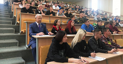 Депутаты облдумы приняли участие в Международной исторической акции «Диктант Победы»
