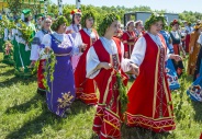 В  селе Холки Чернянского  района в десятый раз прошёл фольклорный фестиваль «Лето красное»