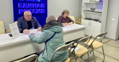 Депутаты областной Думы продолжают встречи со своими избирателями