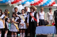 Валерий Шевляков побывал на празднике Последнего звонка в 17 школе Белгорода