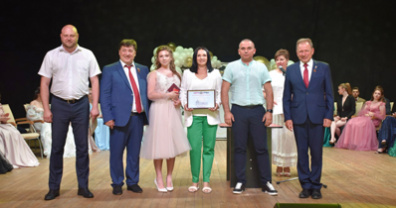 Депутаты облдумы напутствовали белгородских выпускников