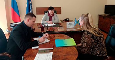 Депутаты облдумы продолжают решать вопросы жителей области
