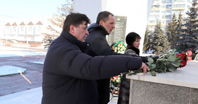 В День защитника Отечества в областном центре прошли памятные мероприятия 