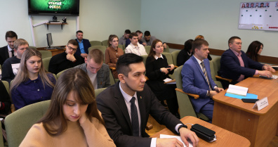 Представители Молодёжного парламента приняли участие в заседании Совета депутатов Старооскольского горокруга