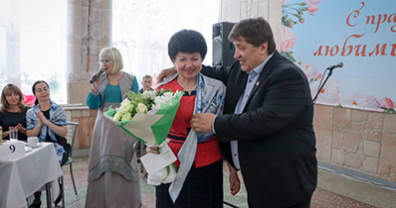 «С душою о самом дорогом»: Юрий Клепиков принял участие в празднике, посвящённом Дню матери
